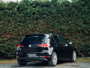 Volkswagen Golf TSI Comfortline 2018 | Black - Image 3