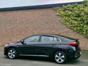 Hyundai Ioniq PLUGIN HYBRID FINANCE AVAILABLE - Image 2