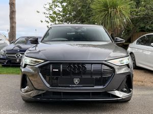 Audi e-tron 55 S Line Sportback Black Edition - Image 3