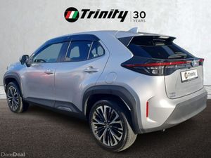 Toyota Yaris Cross ** Z HYBRID ** LOW KMS ** TRINI - Image 3