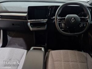 Renault Megane E-Tech EV60 220hp Techno - Image 2