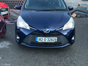 TOYOTA VITZ 1.5 HYBRID AUTO HI SPEC PUSH START - Image 2