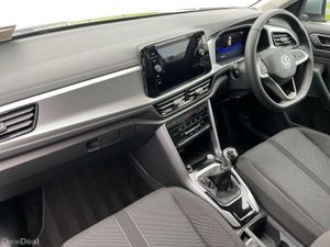 Volkswagen T-Roc EDITION 75 2.0TDI M6F 116HP - Image 2