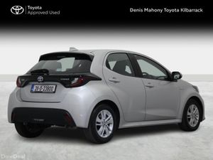 Toyota Yaris Hybrid Luna - Image 2