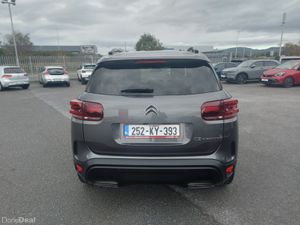 Citroen C5 Aircross PLUS PACK BLUE HDI - Image 4