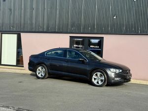 Volkswagen Passat SE NAV TDI - Image 4