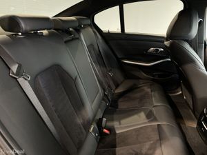 BMW 3-Series 2023 - Image 2