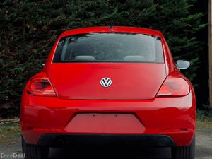 Volkswagen Beetle 2015 | Iconic Style - Image 4