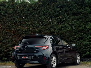 Toyota Corolla Sports Hybrid 2018 | Stylish - Image 3