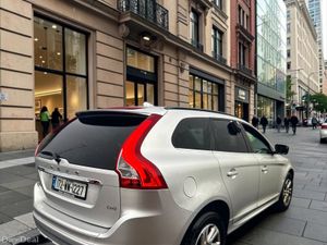 Volvo XC60 2017 - Image 4