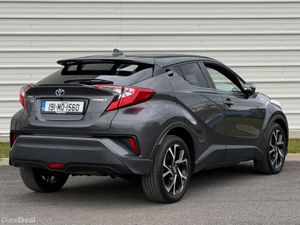 Toyota C-HR Auto Hybrid Sport - Image 4