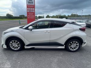 Toyota C-HR DAA-ZYX10 5DR AUTO - Image 4