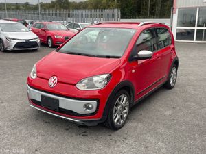 Volkswagen up! 2015-2 Volkswagen up! Cross - Image 3