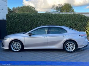 Toyota Camry G-LEATHER EDITION 2.5 HYBRID AUTO // - Image 3