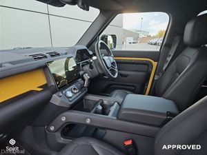 Land Rover Defender 110 2.0 Si4 PHEV Trophy Editio - Image 4