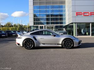 Porsche 911 Turbo S - Image 4