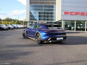 Porsche Taycan 4 Cross Turismo - Image 2