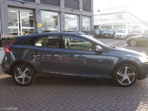 2018 VOLVO V40 T3 1.6 TURBO PETROL AUTO 5DR HATCH - Image 3