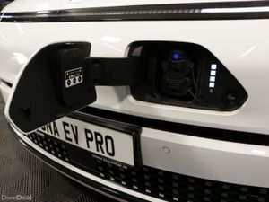 Hyundai KONA Electric Pro Commercial - Elegance Sp - Image 4