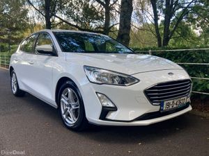 Ford Focus 1.5 TDCI Deluxe Zetec Edition New Model - Image 2