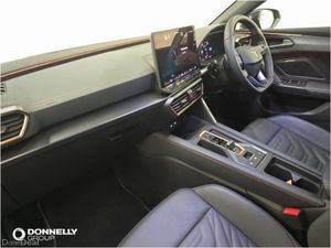 Cupra Leon 1.5 eTSI 150 Shadow Edition 5dr DSG - Image 3