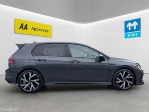 Volkswagen Golf 1.5 TSI 130HP R-Line - Manual - Image 4