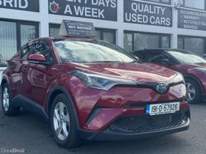 2019 Toyota C-HR 1.8 Hybrid automatic🚗 - Image 2