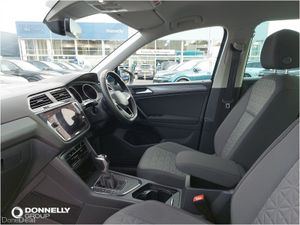 Volkswagen Tiguan 2.0 TDI Life 5dr DSG - Image 3