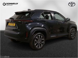 Toyota Yaris Cross 1.5 Hybrid Design 5dr CVT - Image 3