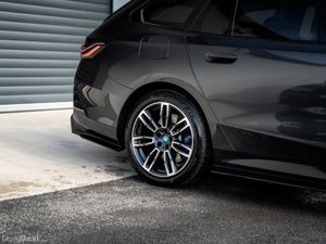 BMW 5-Series 530E M SPORT - Image 4