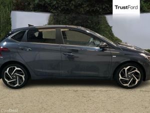 Hyundai i20 1.0T GDi 48V MHD Premium 5dr DCT - Image 3