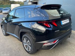 Hyundai Tucson EXECUTIVE HYBRID HEV 5DR AUTO - Image 4