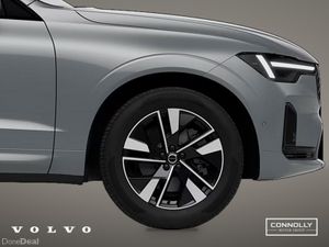 Volvo XC60 T6 Plus Pro Dark PHEV - Image 4