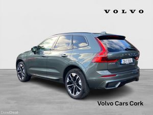 Volvo XC60 T6 350bhp AWD PHEV Plus Dark - Forest L - Image 3