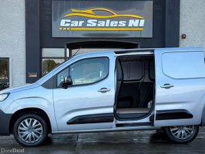 1.5 BlueHDi 1000 Asphalt Standard Panel Van 5dr Di - Image 4