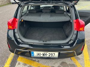 Toyota Auris 2014 - Image 4