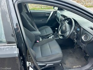 Toyota Auris 2014 - Image 3