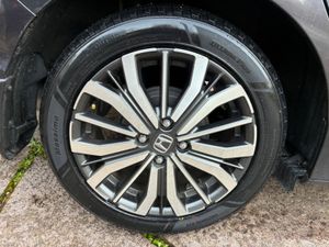 Honda Grace DAA-GM4 - Image 3