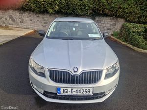 SKODA OCTAVIA / 2016 / 1.6 DIESEL / MANUAL - Image 2