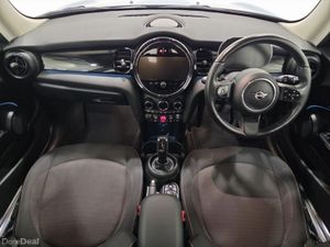 Mini Cooper 3-Door Cooper Classic - Image 4