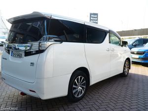 2015 TOYOTA ALPHARD PETROL HYBRID LUXURY 7 SEATER - Image 4