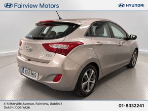 Hyundai i30 DELUXE 1.4 Petrol - Only 75,000 Km - - Image 2