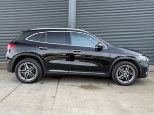 Mercedes-Benz GLA EXCLUSIVE ED PREMIUM  AMG LINE * - Image 4