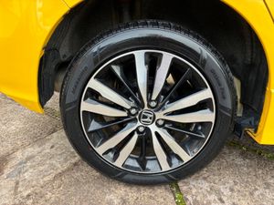 Honda Fit DAA-GP5 - Image 3
