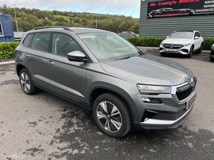 Skoda Karoq 2023 2.0 TDI SE Drive DSG - Image 2