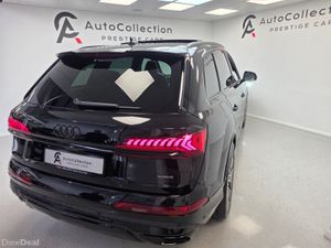 Audi Q7 **VORSPRUNG**55 TFSIE**PAN-ROOF** - Image 4