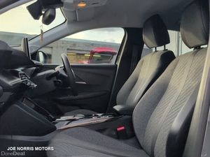 Peugeot 208 ALLURE 1.2 MHEV EDCT 4DR A - Image 4