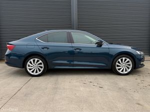 Skoda Octavia STYLE 2.0 TDI 115BHP  * Heated Seats - Image 3