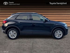 Volkswagen T-Roc DESIGN 1.5 TSI MANUAL 150HP // AI - Image 3