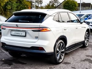 MG HS Trophy 1.5 PHEV Auto - Image 2